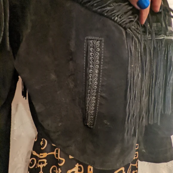 Fun Vintage Black Suede Fringe Jacket by Wilson Leather Experts - Picture 11 of 13